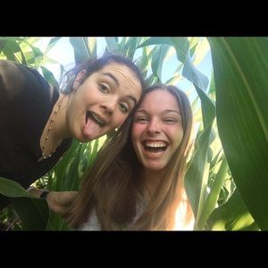 Meet your Posher, Victoria